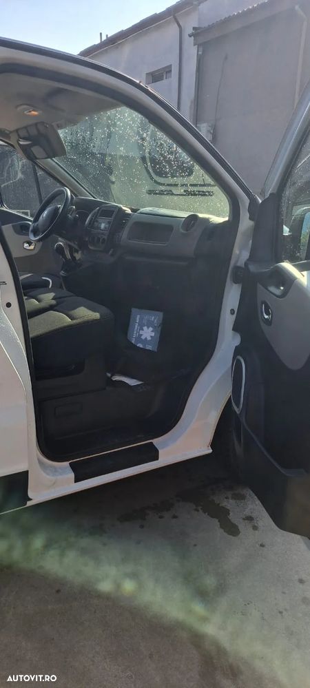 Renault TRAFIC - 9