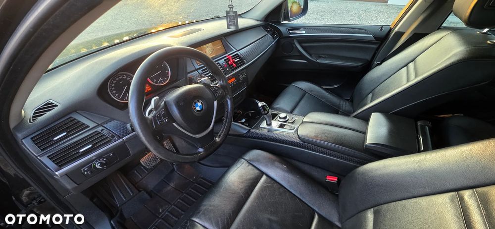 BMW X6 xDrive30d - 16