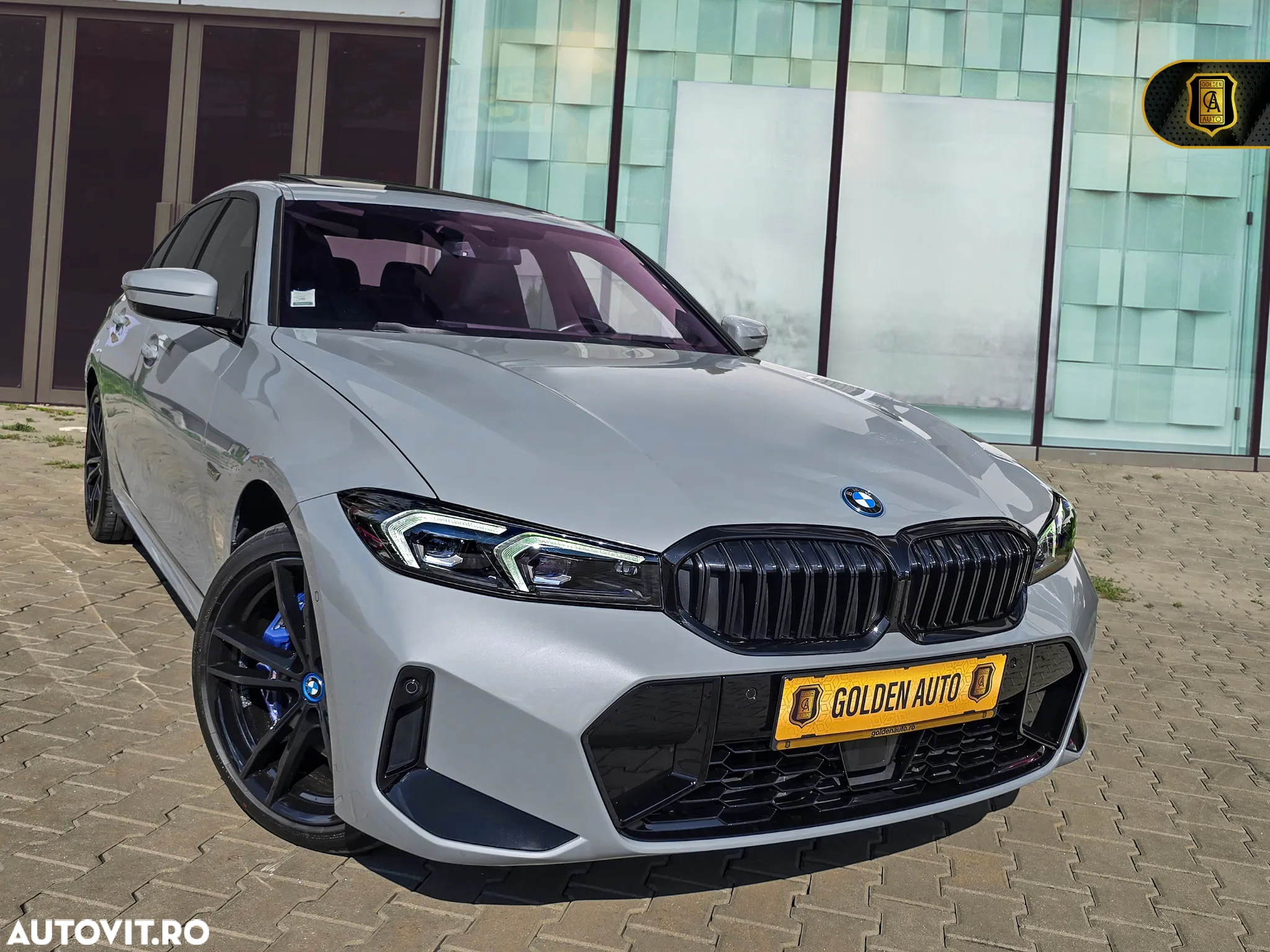 BMW Seria 3 - 36