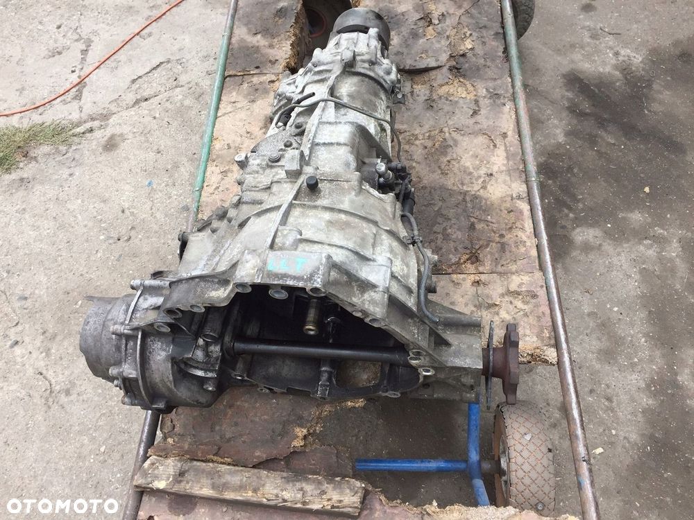 AUDI A4 B8 A5 8T 2.0 TFSI SKRZYNIA BIEGÓW LLT MANUAL QUATTRO - 2