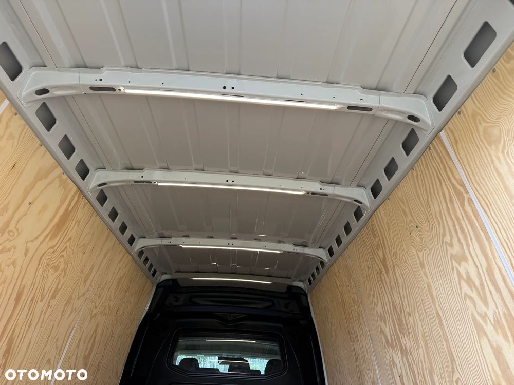 Iveco DAILY 35S18 - 8