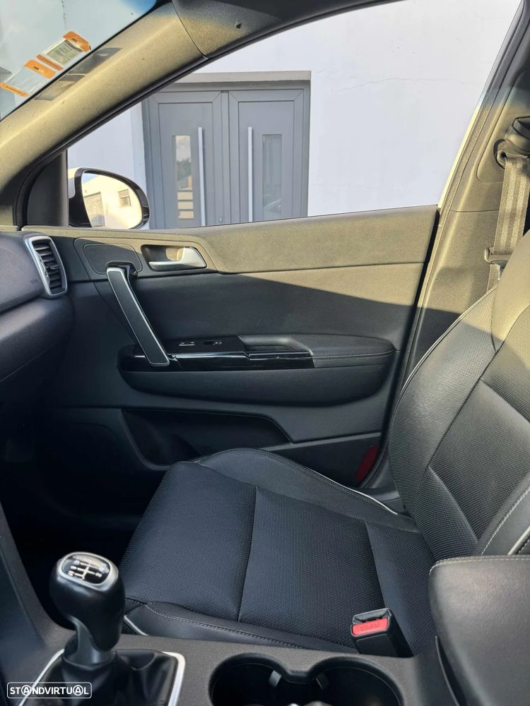 Kia Sportage 1.6 T-GDI GT Line+SRF - 23