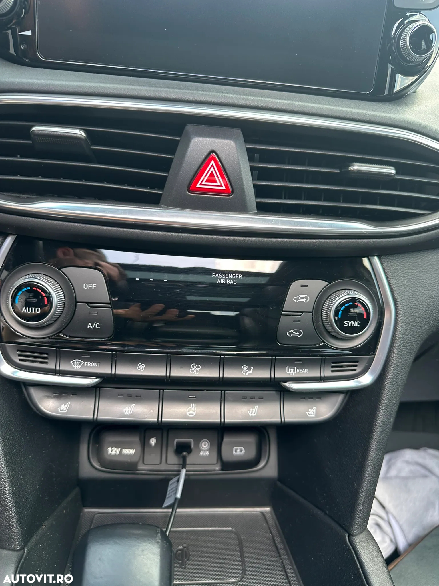 Hyundai Santa Fe 2.2 CRDi 4WD 8AT Luxury - 12
