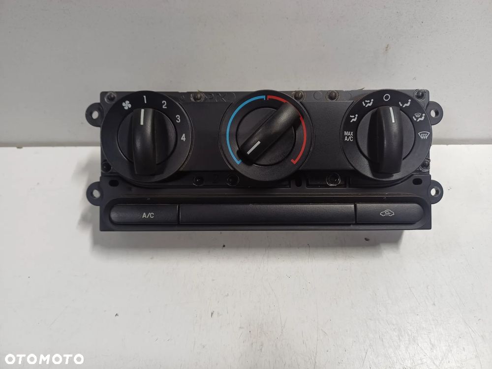 Panel klimatyzacji nawiewu FORD F150 03-08R