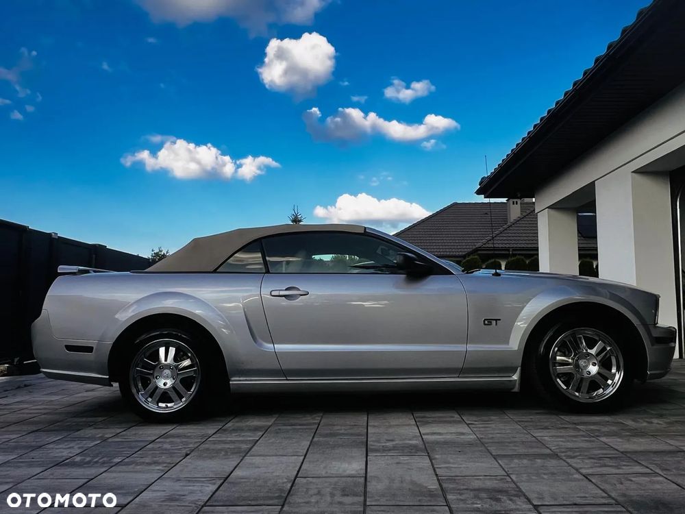 Ford Mustang - 16