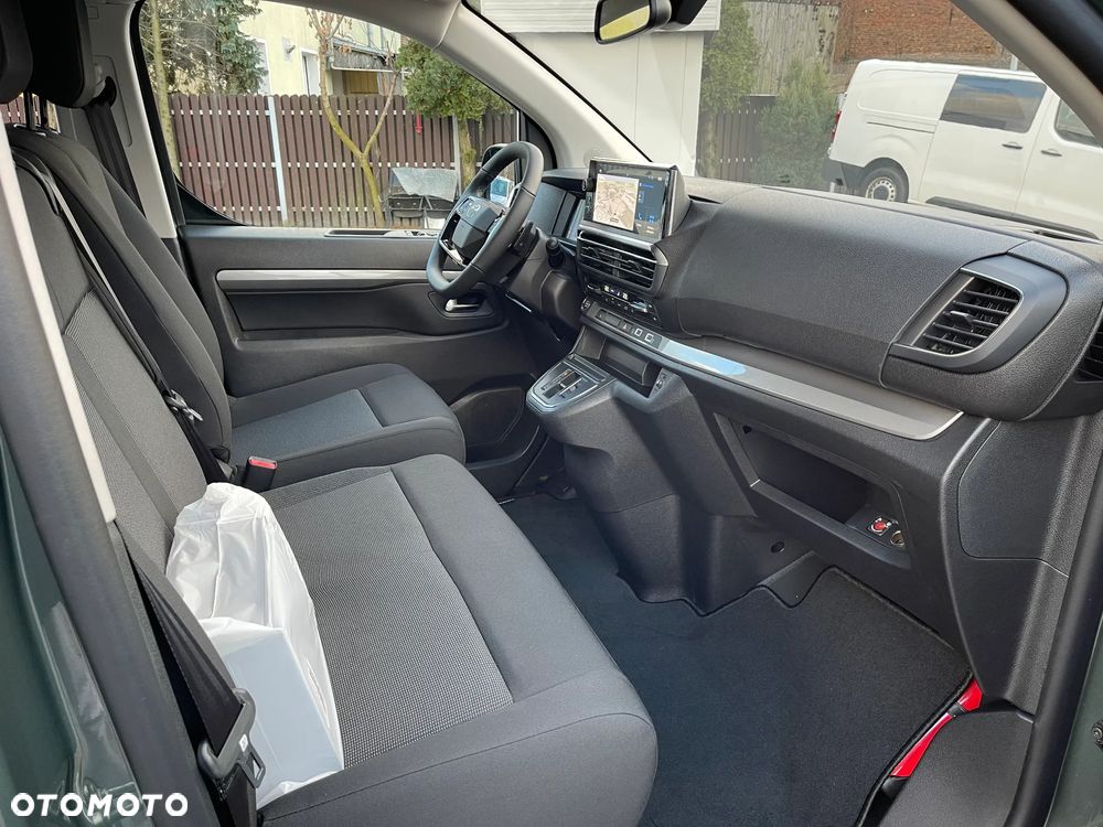 Toyota Proace Verso 2.2 D4-D Long Business - 21