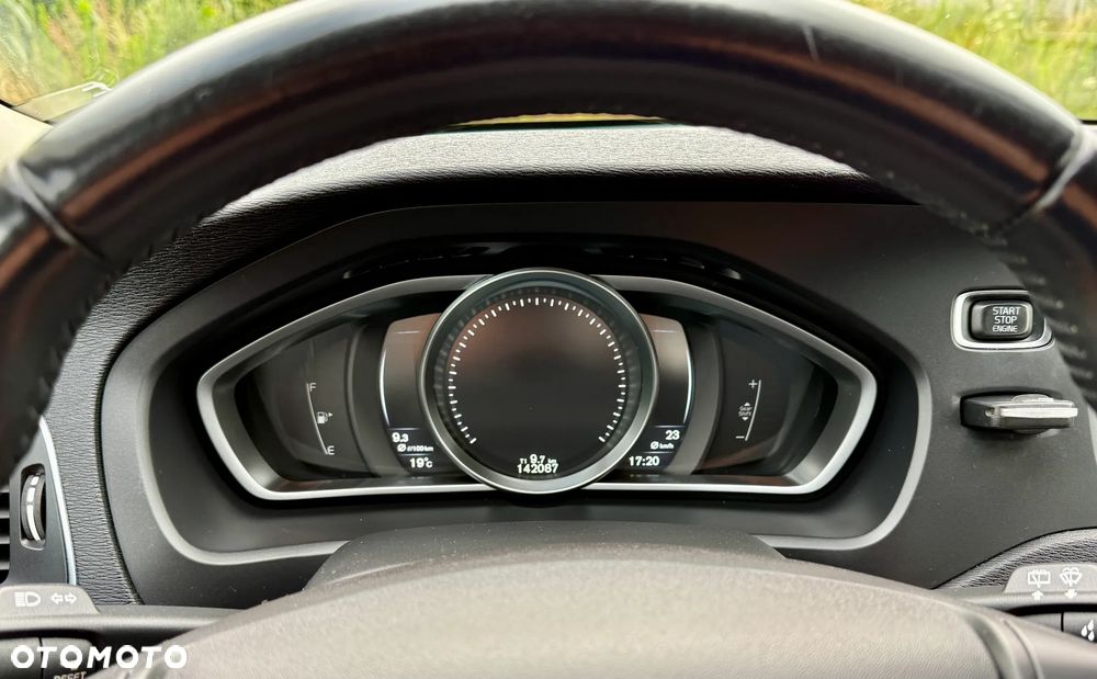 Volvo V40 T2 Momentum - 7