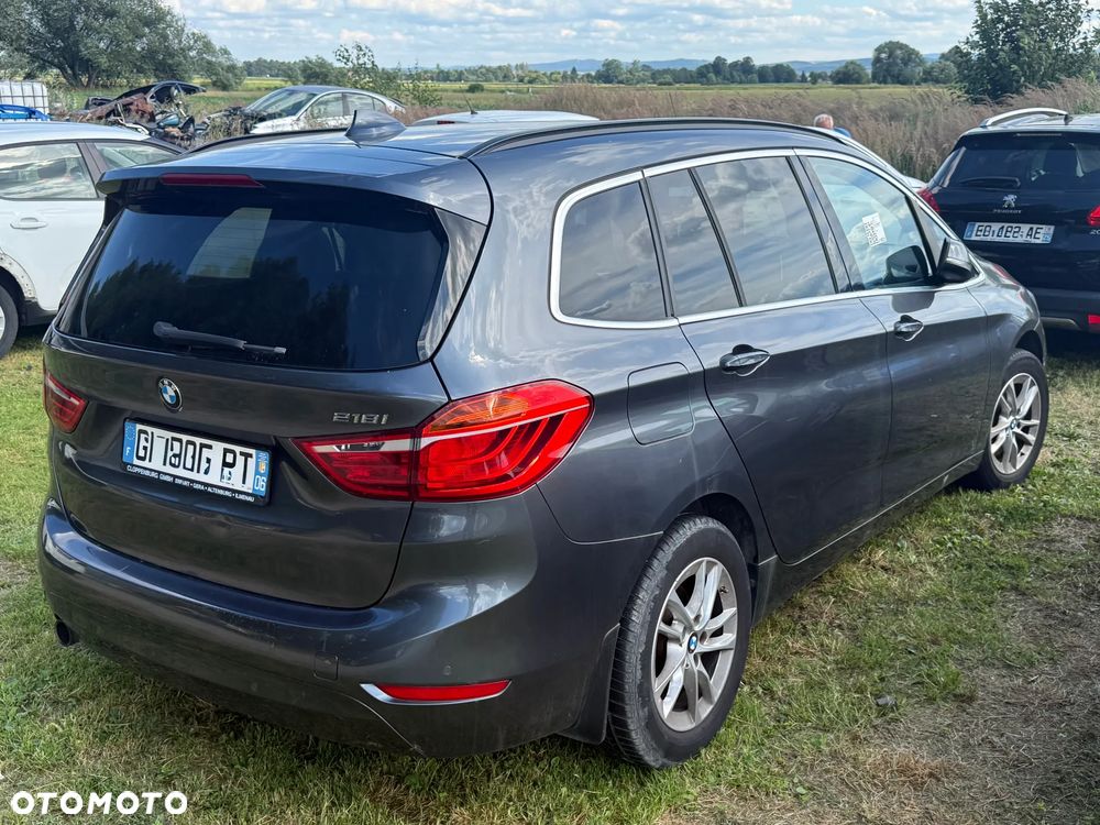 BMW Seria 2 218i - 6