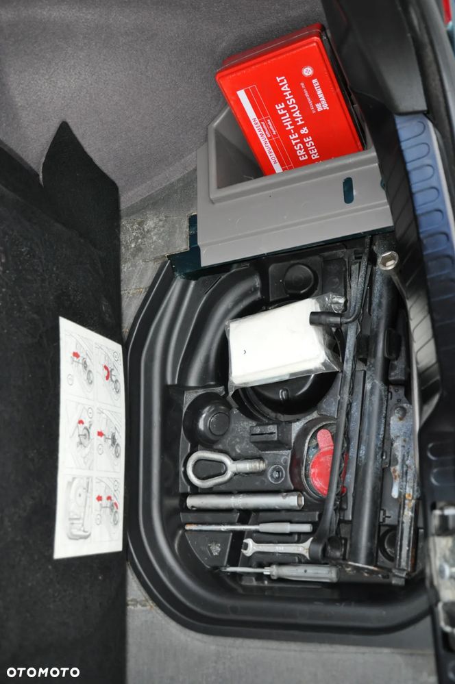 BMW Seria 3 316i - 34