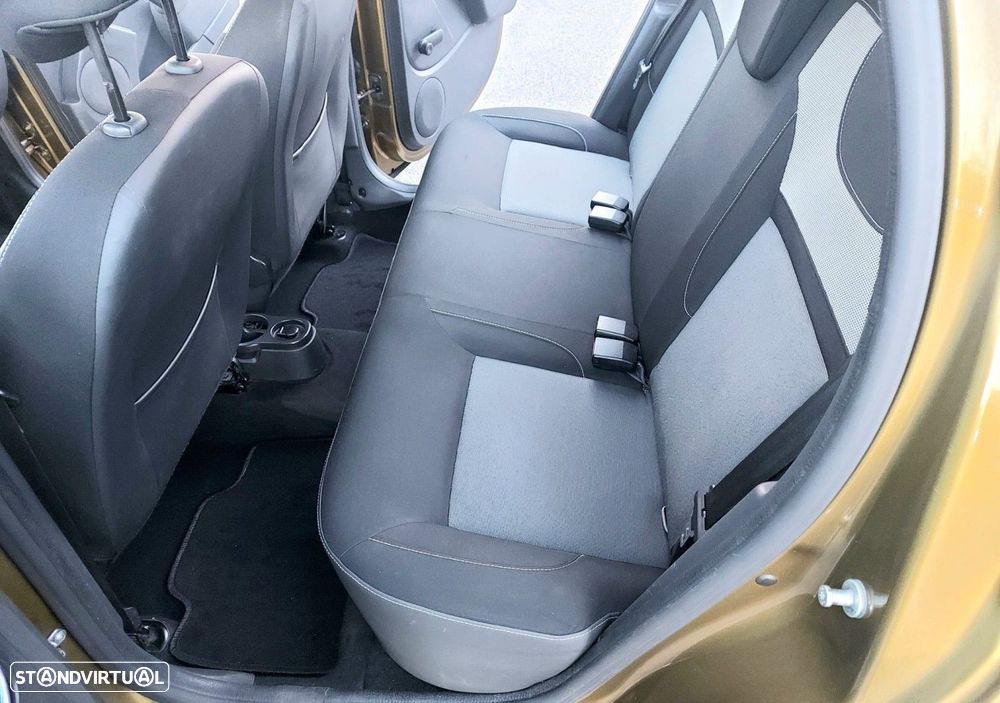 Dacia Duster 1.5 dCi Prestige - 22