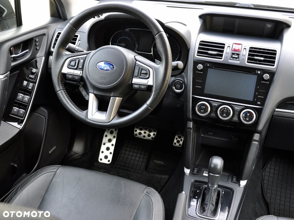 Subaru Forester 2.0 XT Platinum Lineartronic - 18