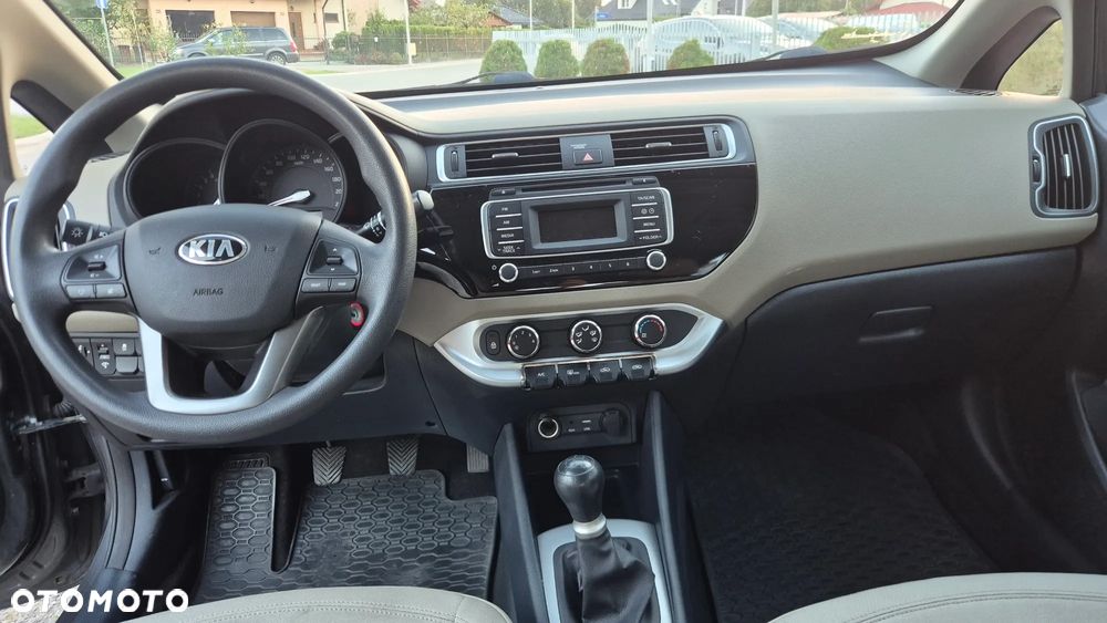 Kia Rio 1.2 Business Line - 11