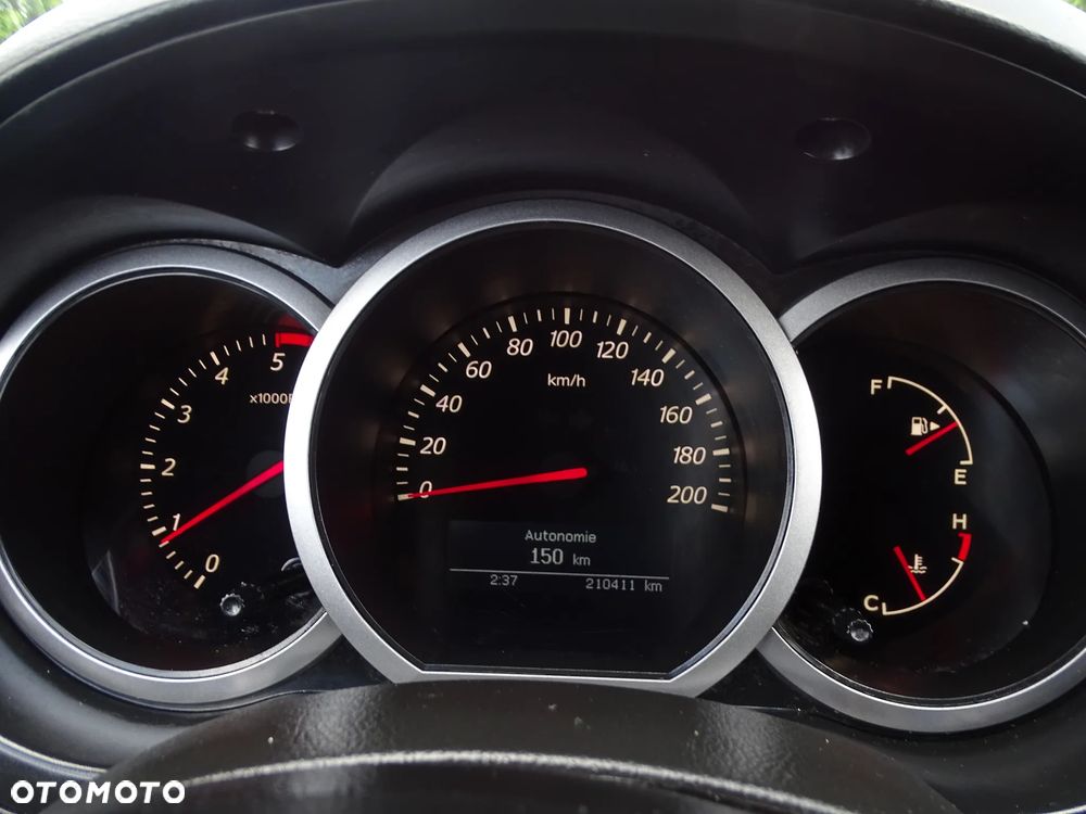 Suzuki Grand Vitara 1.9 DDiS Comfort EU5 - 12