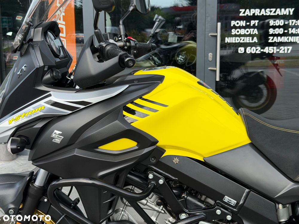 Suzuki V-STROM - 32