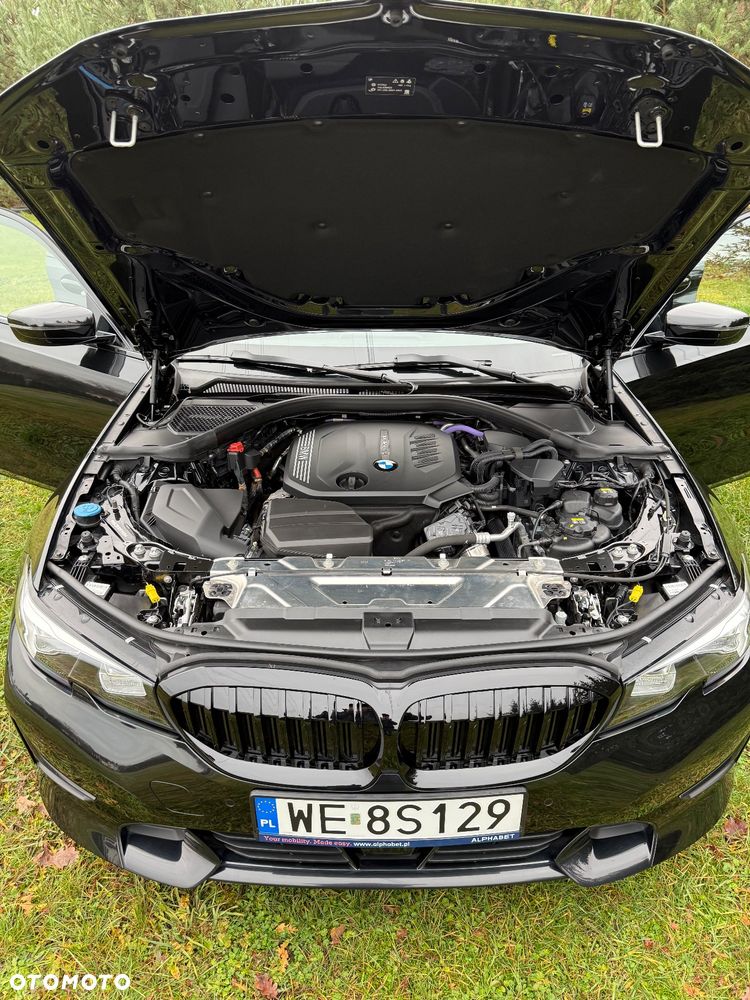 BMW Seria 3 320d Sport Line - 9