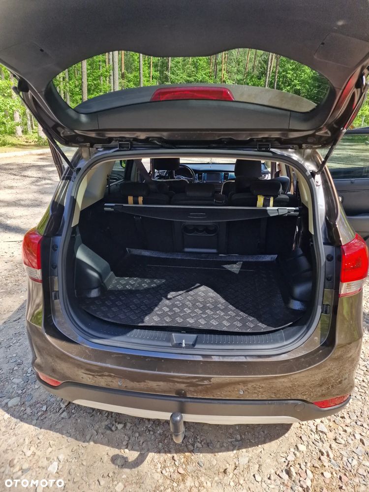 Kia Carens 1.7 CRDi L DCT - 13