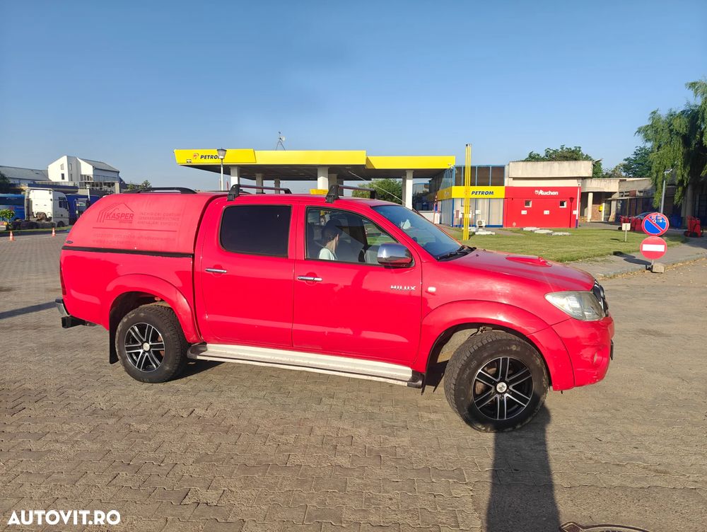 Toyota Hilux - 5