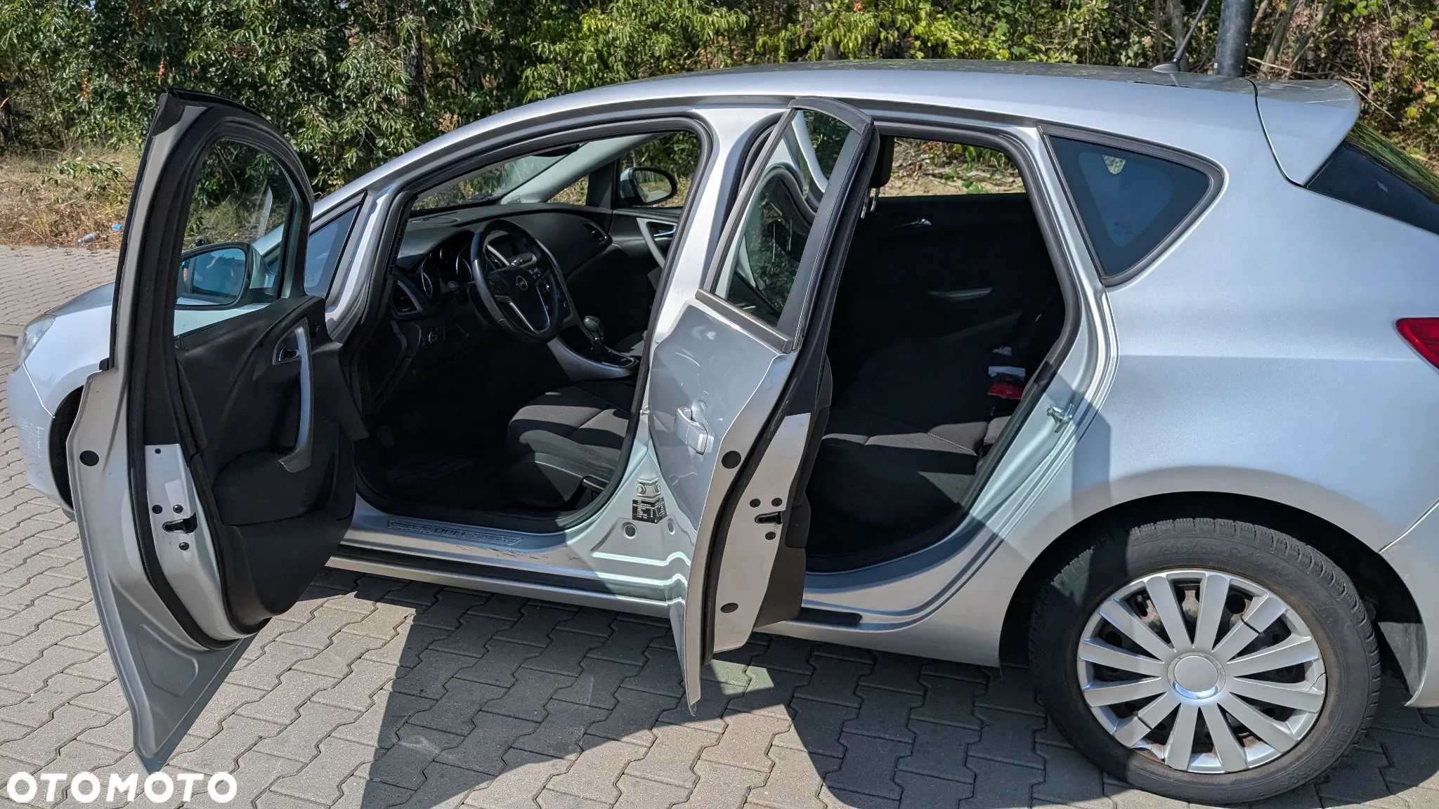 Opel Astra 1.6 - 9