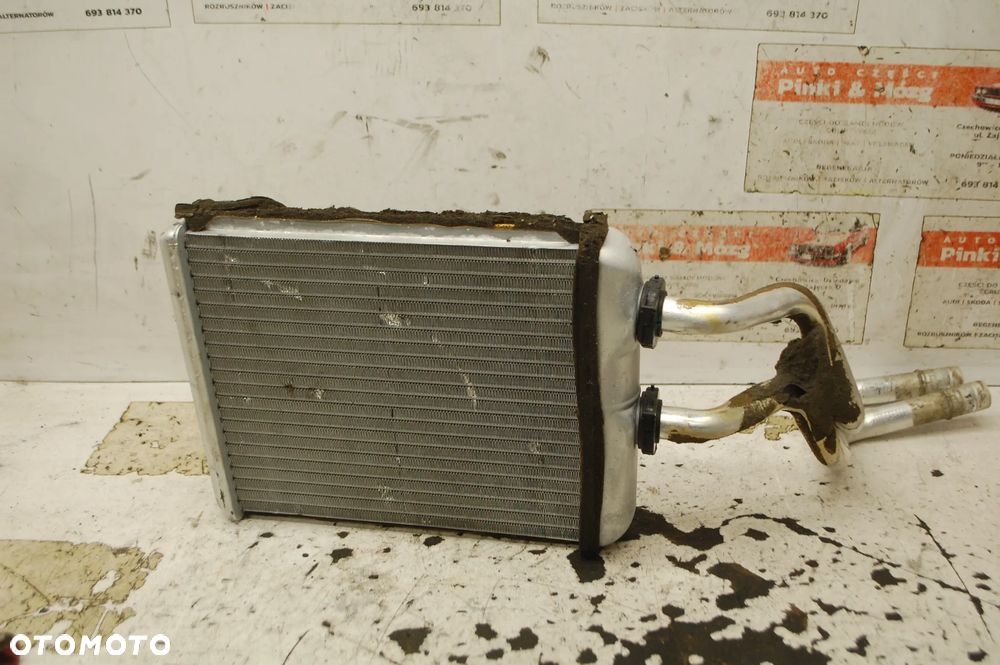 NAGRZEWNICA 52479237 OPEL ASTRA III H 1.6 - 2