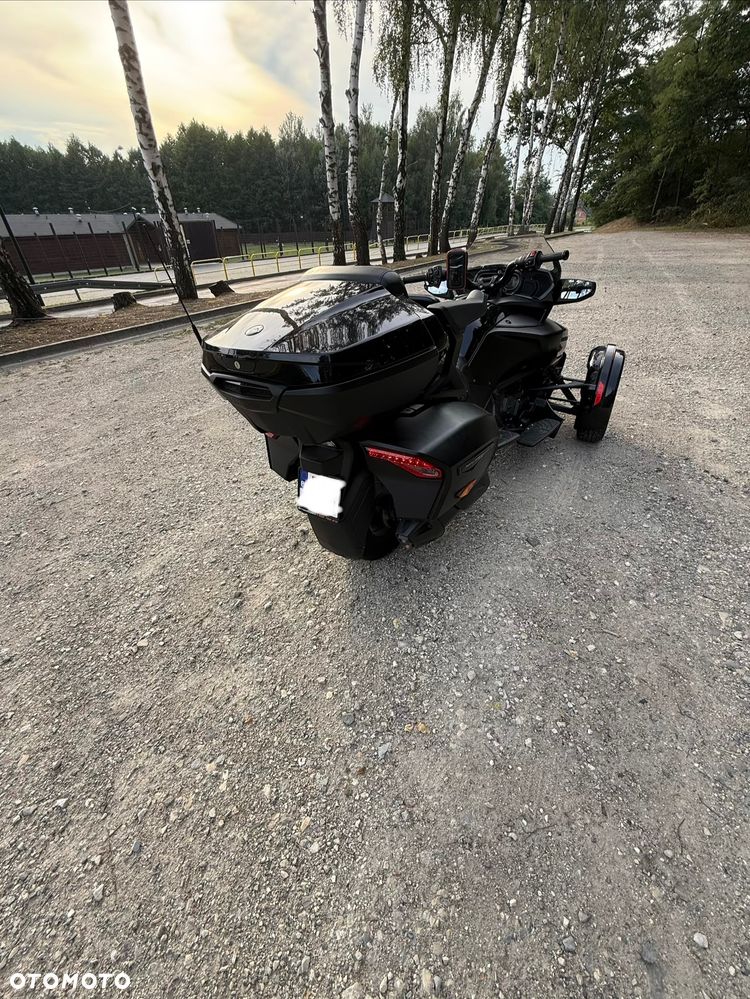 Can-Am Spyder - 4