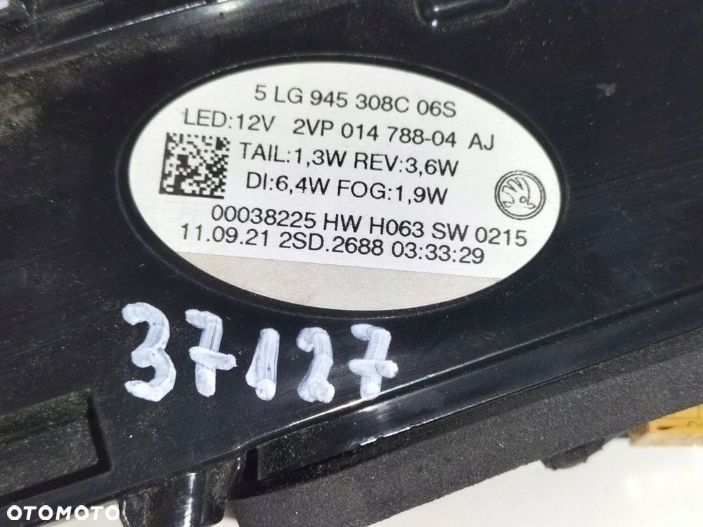 Lampa tylna tył prawa SKODA ENYAQ 21- LED - 6