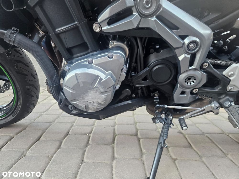 Kawasaki Z 900 - 14