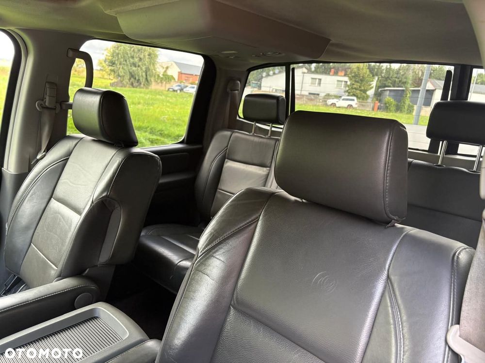 Nissan Titan 5.6 V8 SE Crew Cab - 6