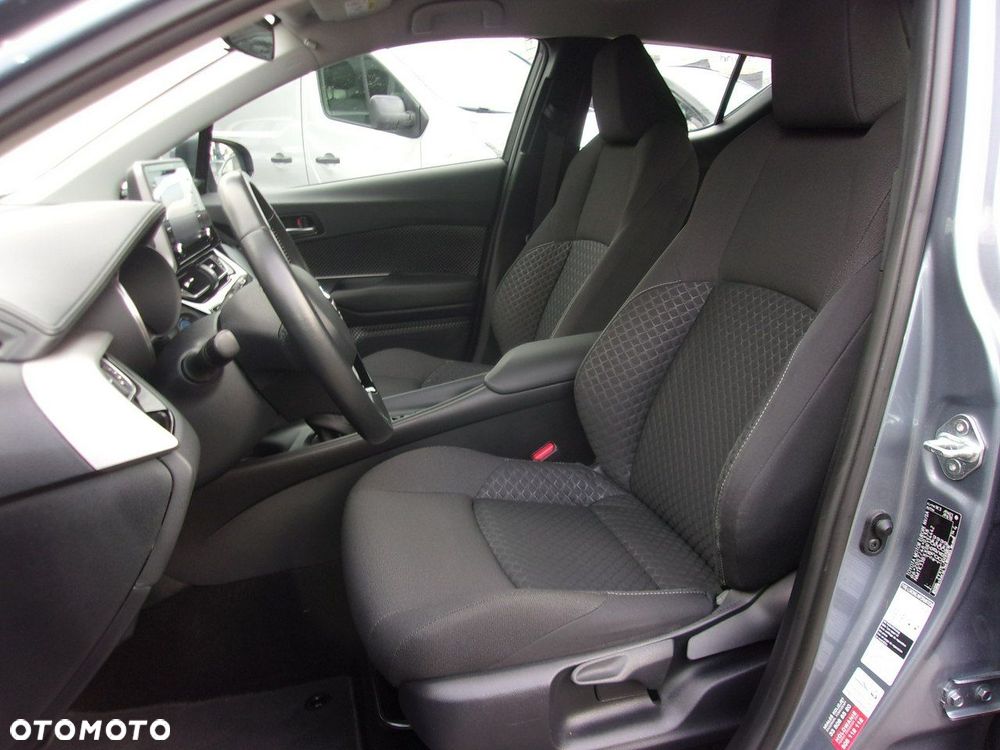 Toyota C-HR - 14