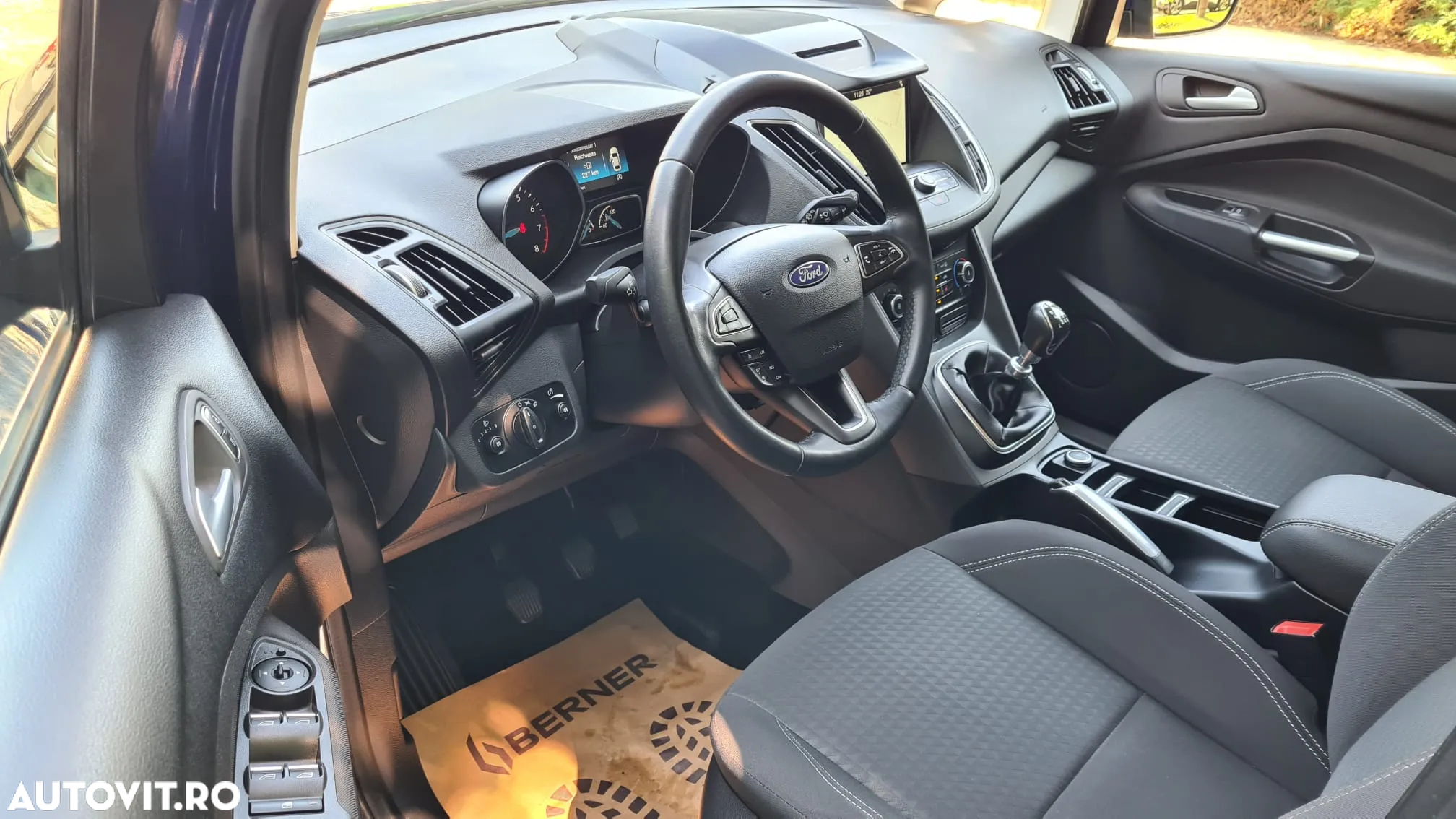 Ford C-Max 1.0 Ecoboost Start Stop Titanium - 4