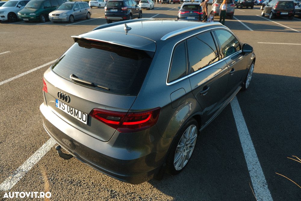 Audi A3 2.0 TDI Sportback S line Sportpaket - 2
