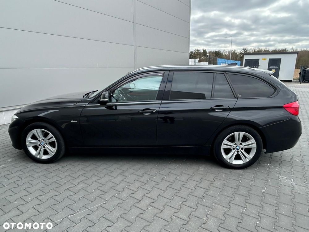 BMW Seria 3 320d Sport Line - 22
