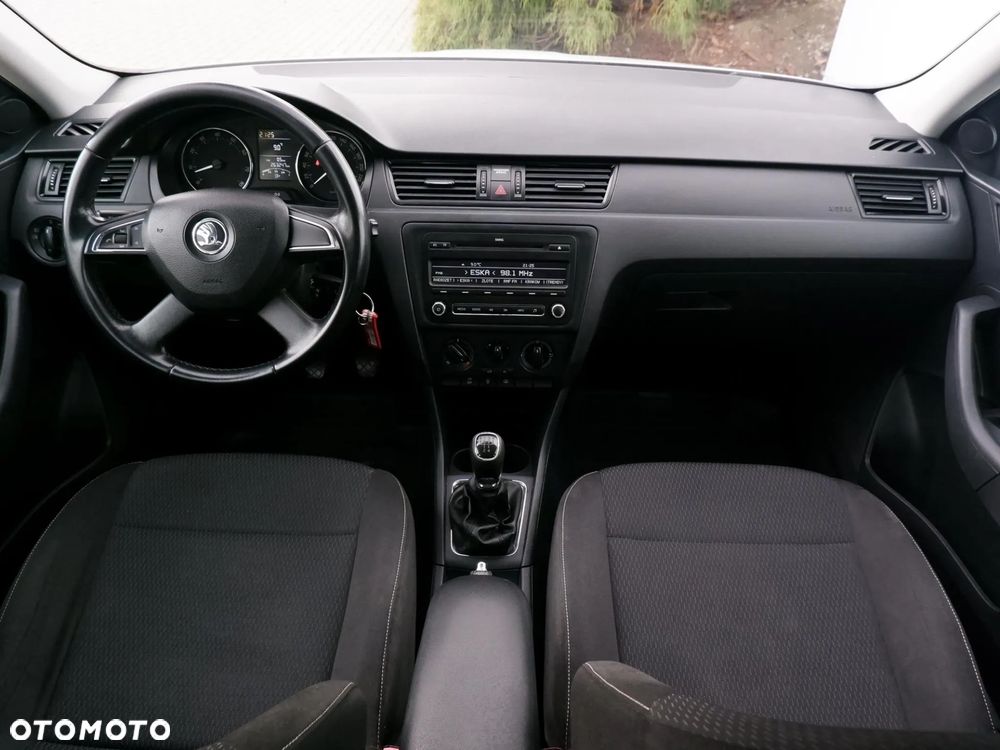 Skoda RAPID 1.2 TSI Ambition - 19