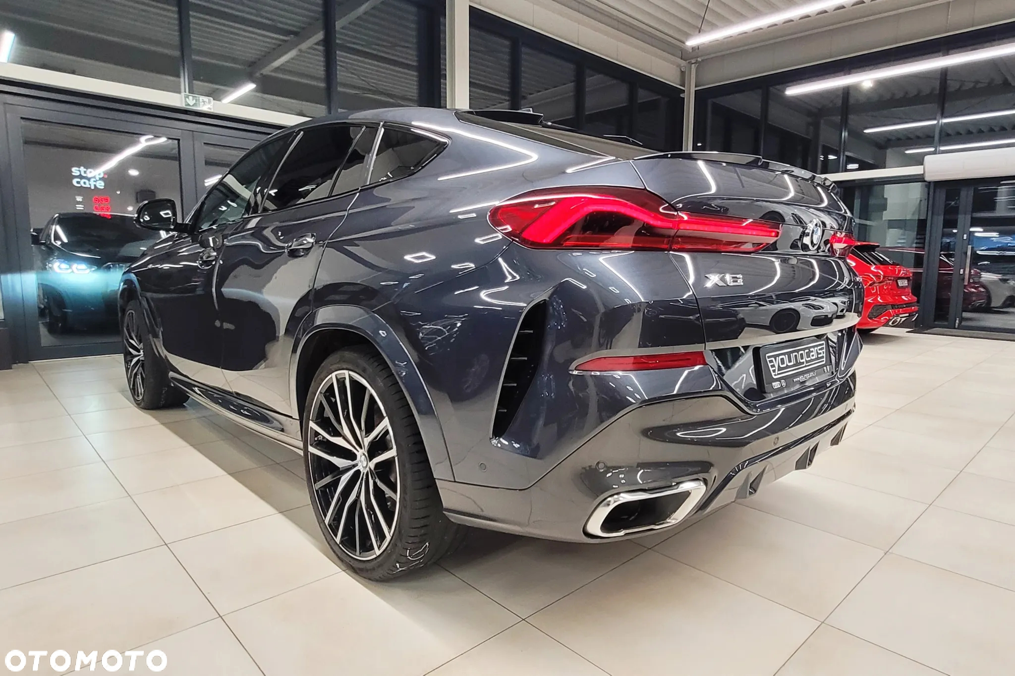 BMW X6 xDrive40i - 8