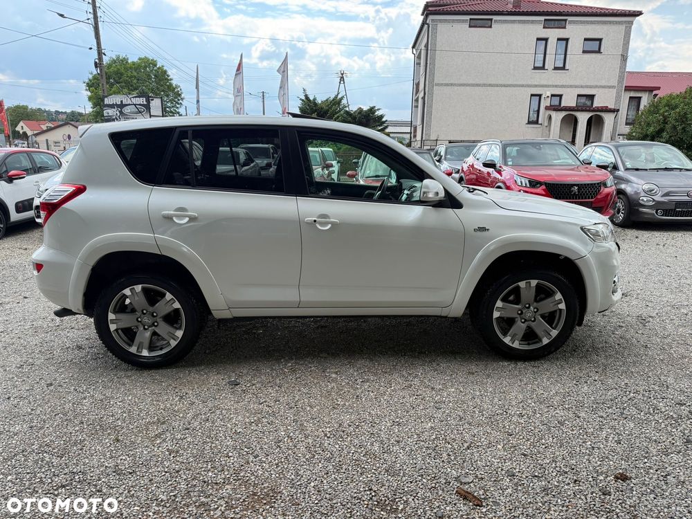 Toyota RAV4 2.2 D-4D 4x4 Automatik Executive - 8