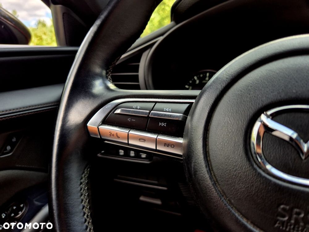 Mazda 3 e-SKYACTIV-G 122 M HYBRID EXCLUSIVE-LINE - 20