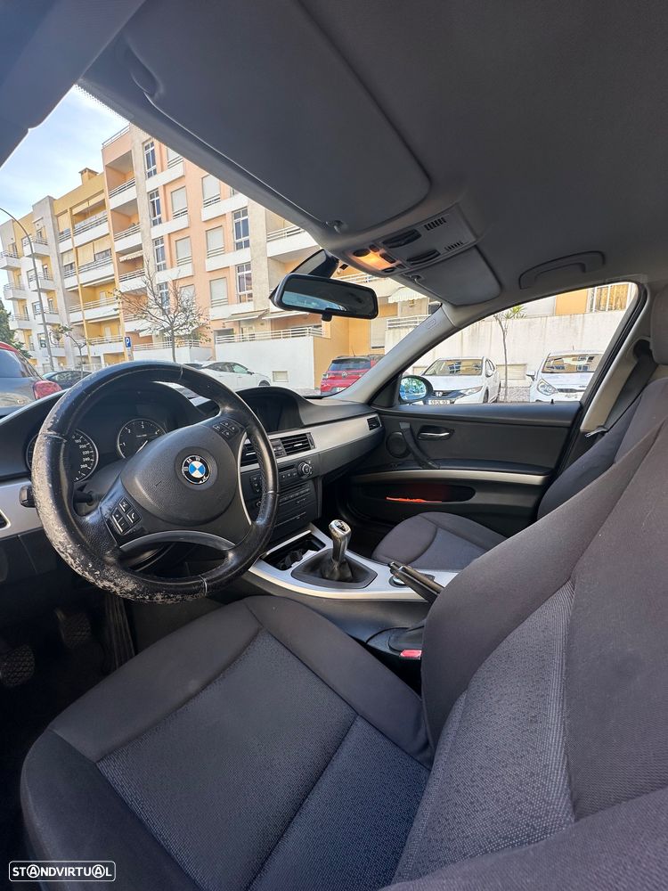 BMW 320 d - 12