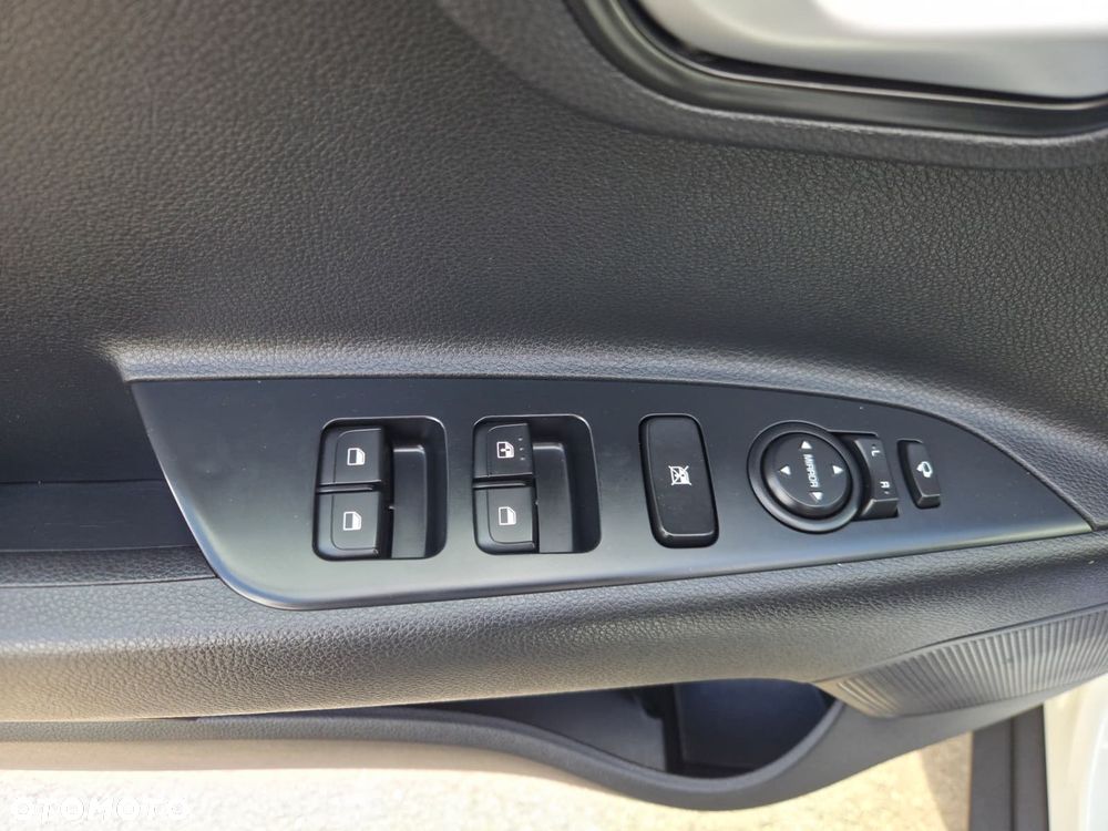 Kia Stonic 1.4 L - 19
