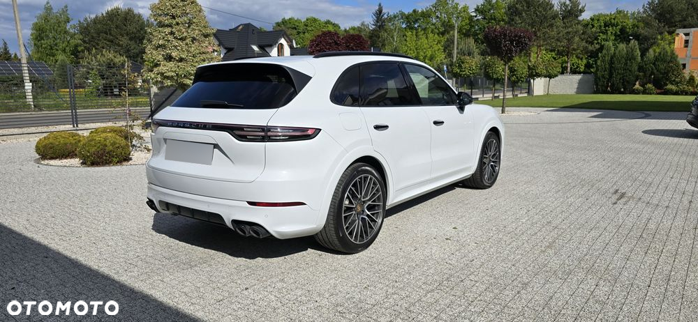 Porsche Cayenne Standard - 5