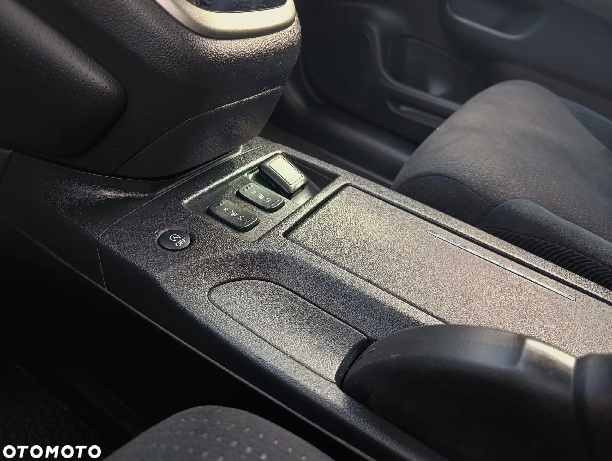 Honda CR-V 2.0 Elegance (2WD) - 28