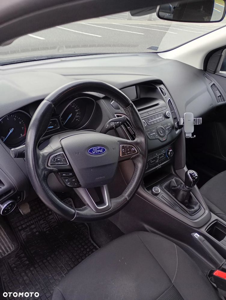 Ford Focus - 10