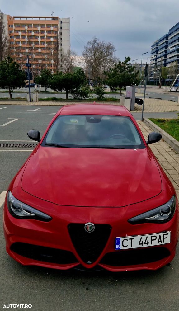 Alfa Romeo Giulia 2.0 Turbo AWD AT8 Veloce - 9