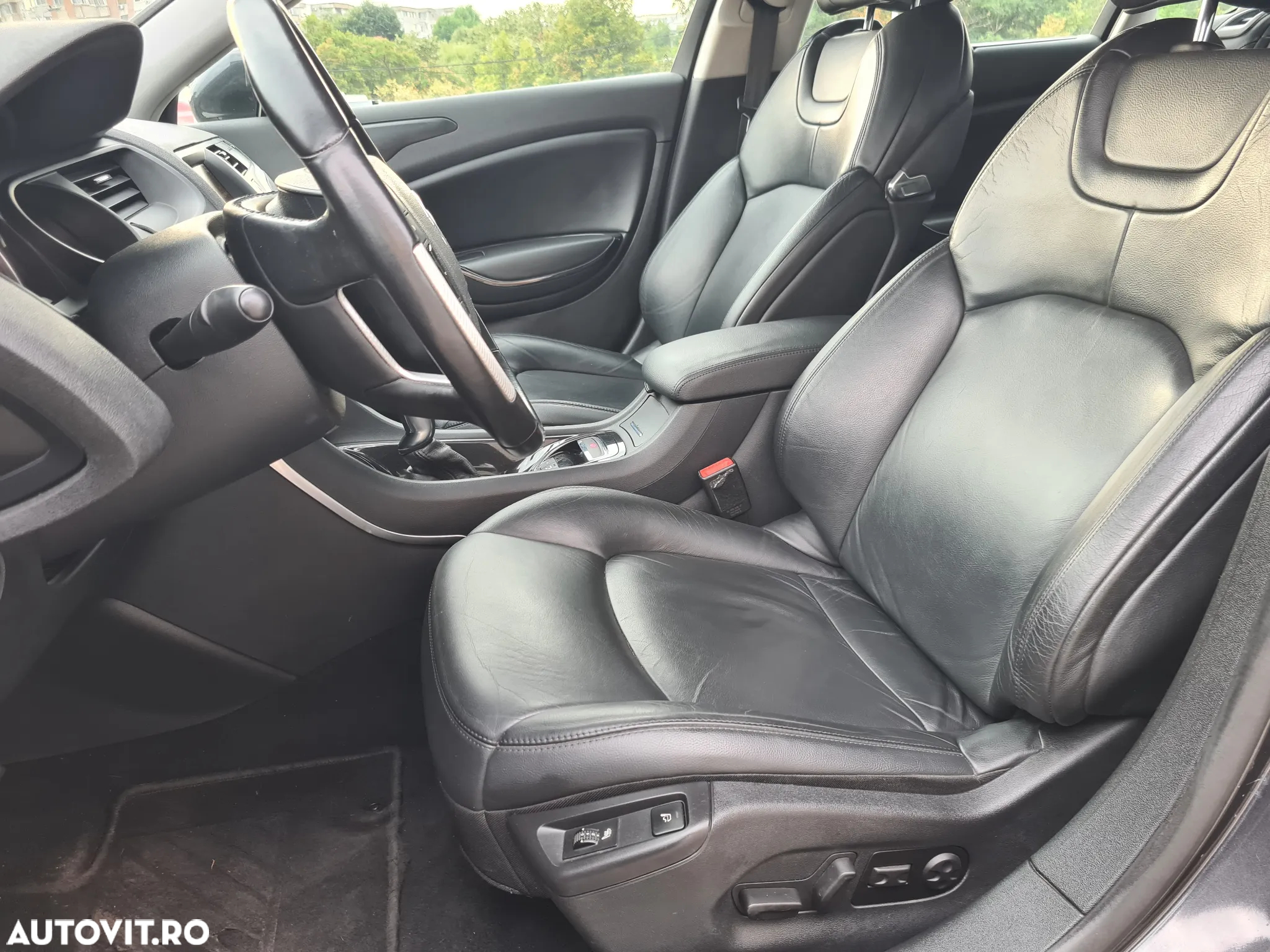 Citroën C5 Tourer HDi 165 FAP Aut. Exclusive - 6