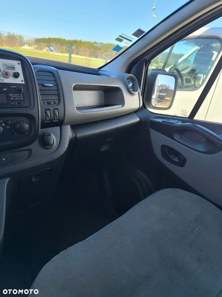 Renault Trafik - 9