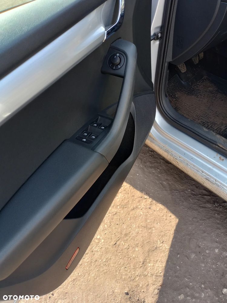 Skoda Octavia 1.4 TSI Ambition - 9