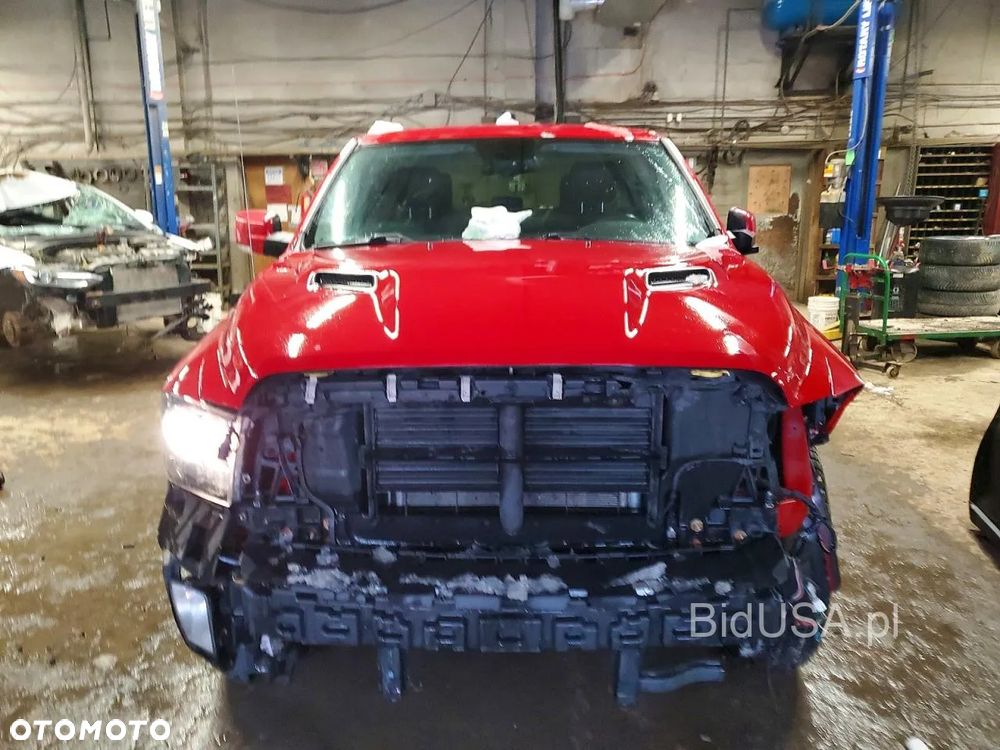 Dodge RAM 5.7 4x4 - 6