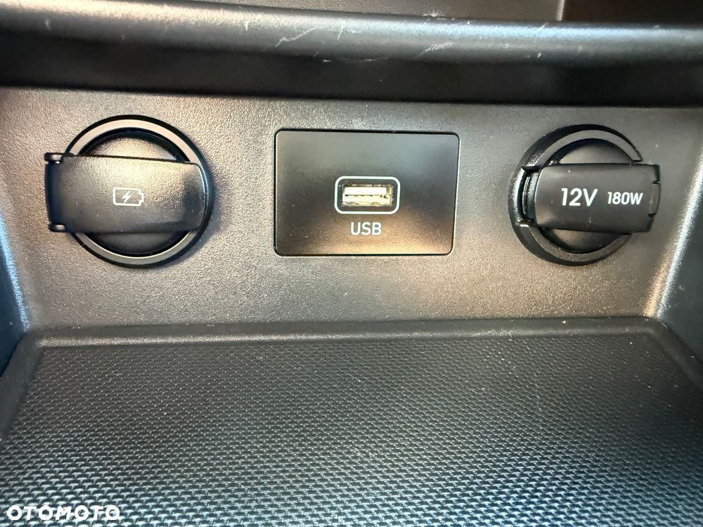Hyundai Kona - 30
