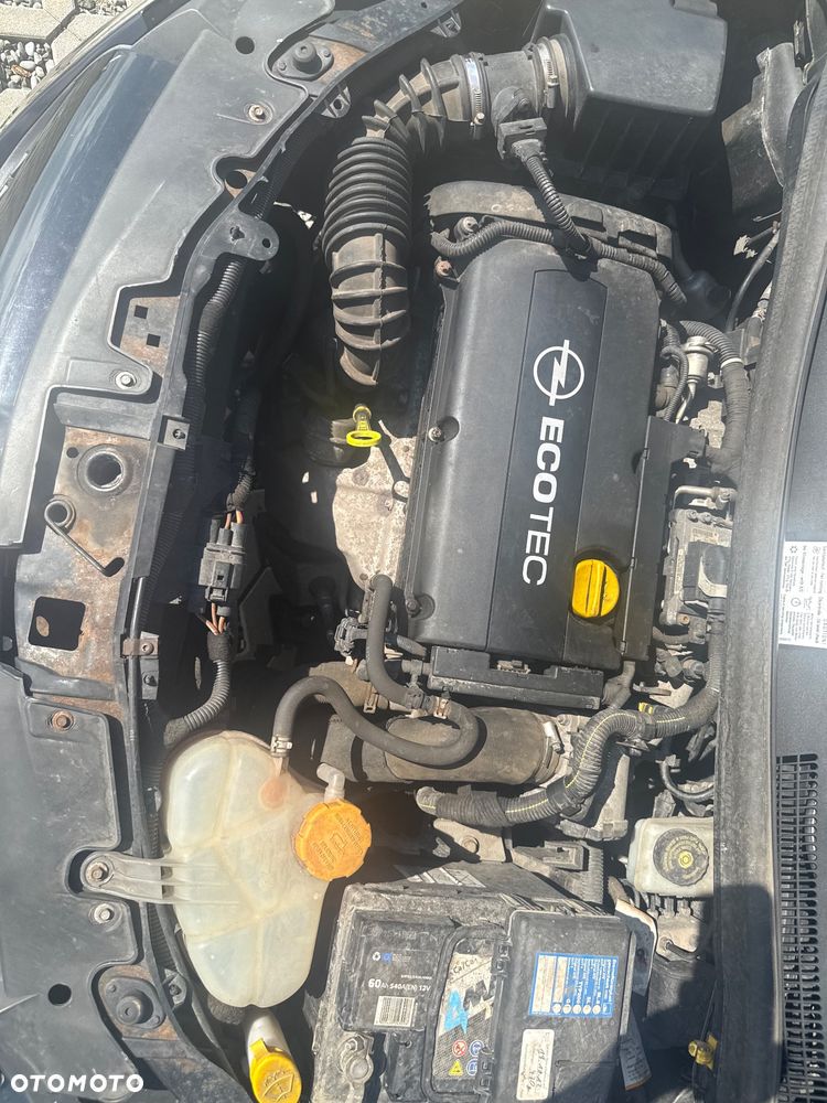 Opel Corsa 1.6T GSI - 10