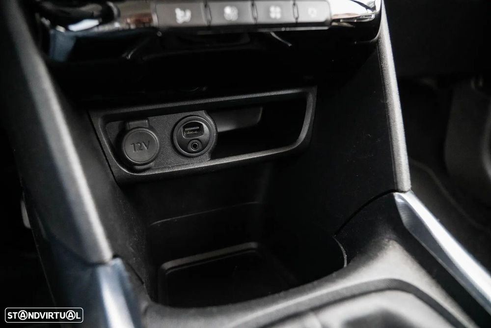 Peugeot 2008 1.2 VTi Allure - 23