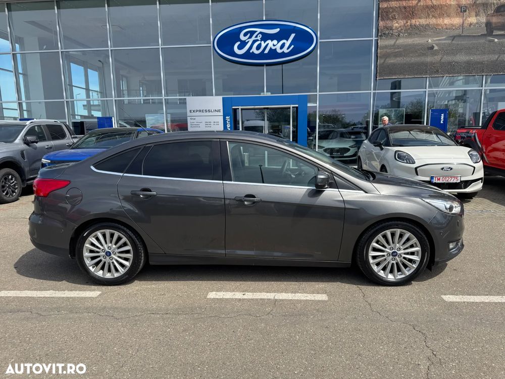 Ford Focus 1.5 EcoBoost Titanium - 5