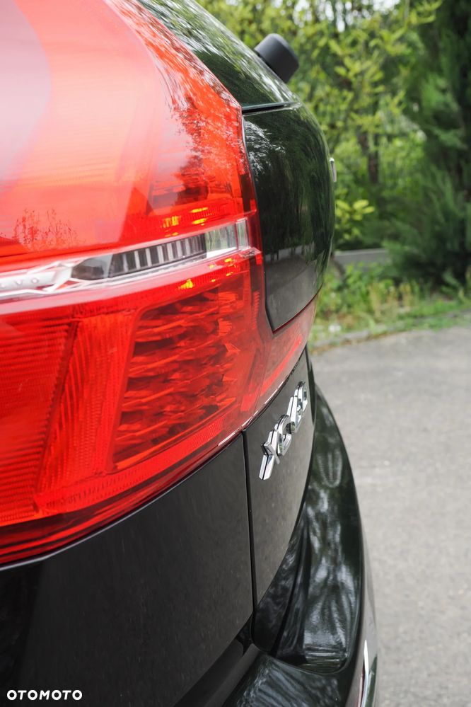 Volvo XC 60 D4 AWD Inscription - 32